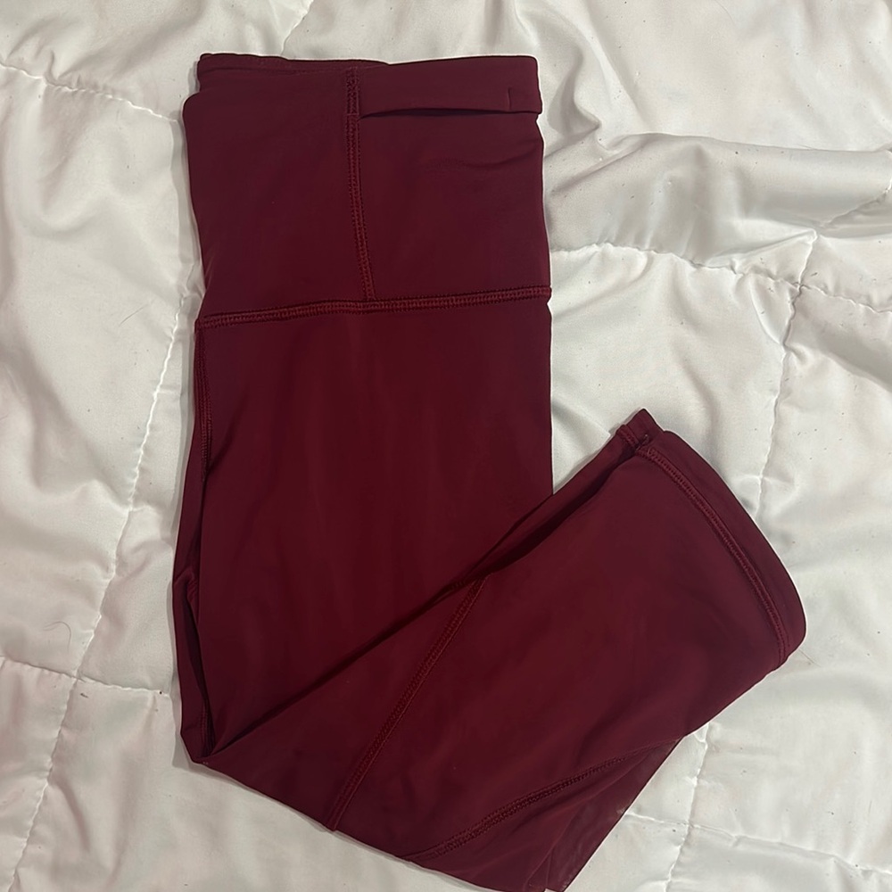 Lululemon cropped tights burgundy size 6